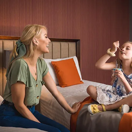 Midlands Park Hotel 4*