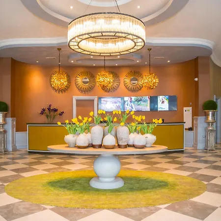 Midlands Park ホテル 4*